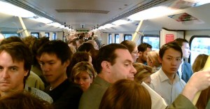 0122-crowded-train1