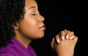 black-woman-praying